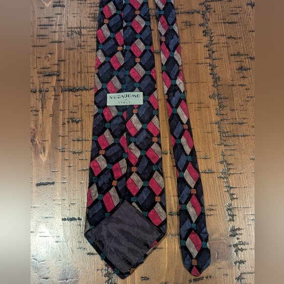 Krizia 100% Silk Patterned Geometric Tie - Picture 8 of 11